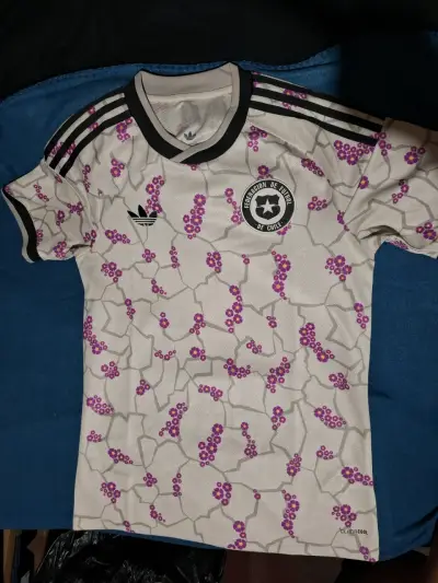 Camiseta Adidas de Chile desierto florido, talla s - miniatura 2