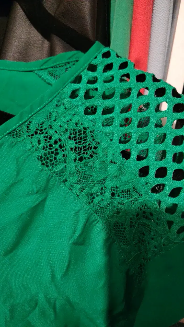 Blusa verde con encaje Alaniz talla M - 3
