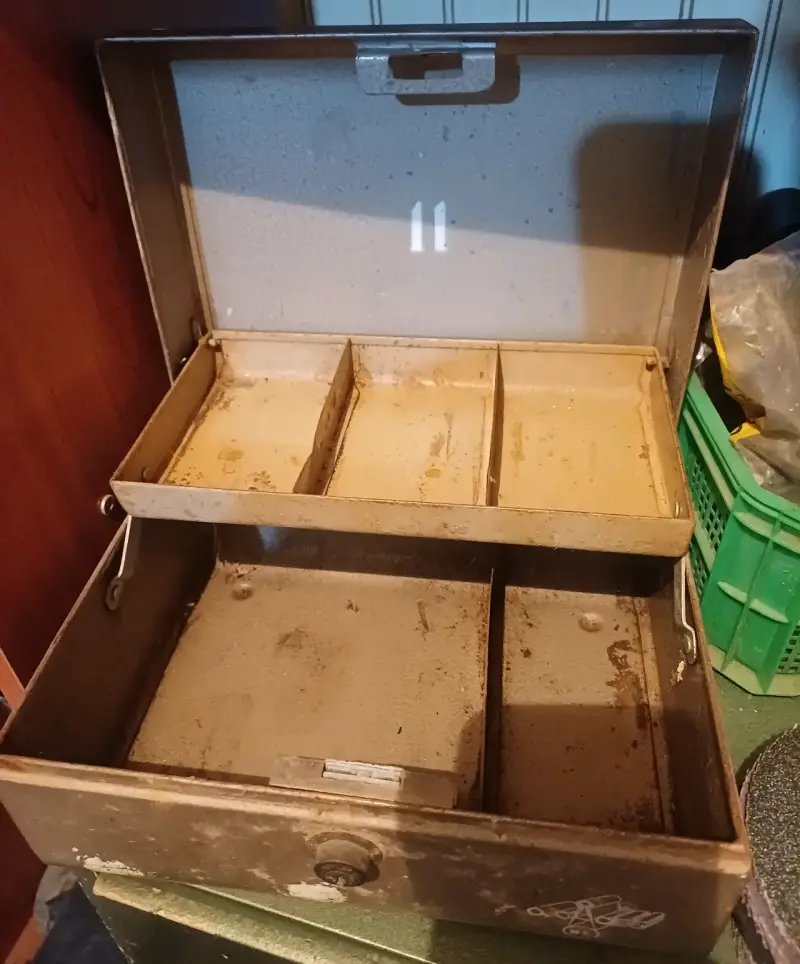Caja metálica organizadora vintage - 1