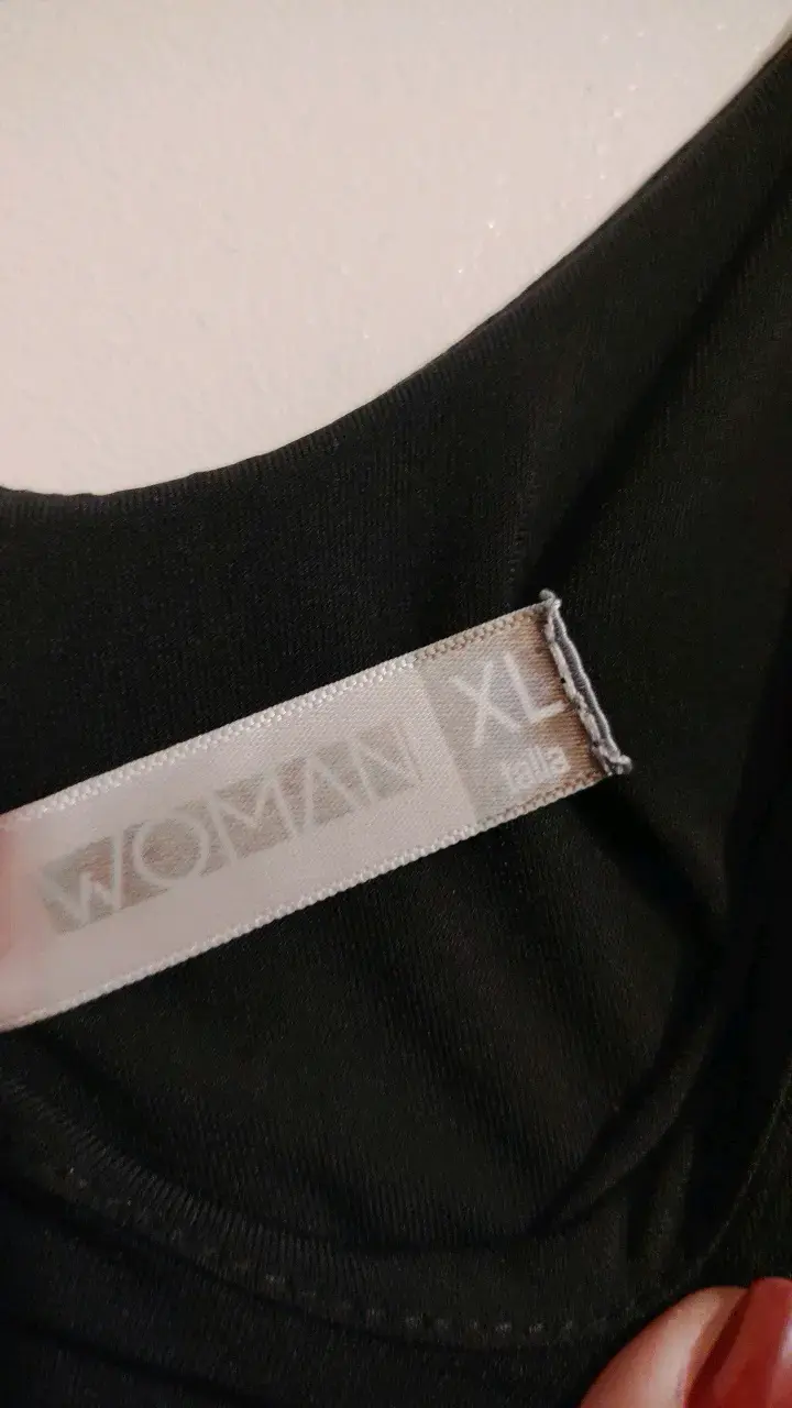 Blusa negra con tirantes brillantes para mujer - 3