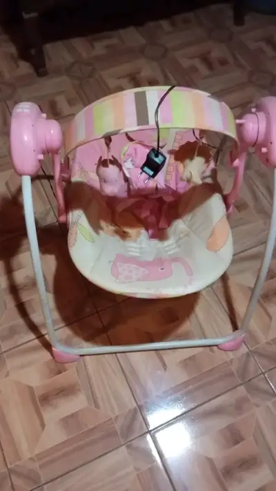 Columpio Mecedor Eléctrico para Bebé Rosa - miniatura 1