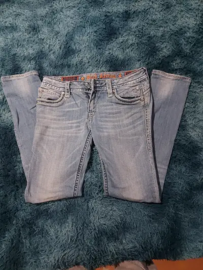 Jeans Rock Revival azul claro con bordado - miniatura 2