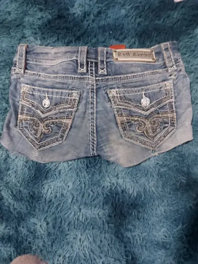 Shorts de mezclilla Rock Revival desgastados - miniatura 1