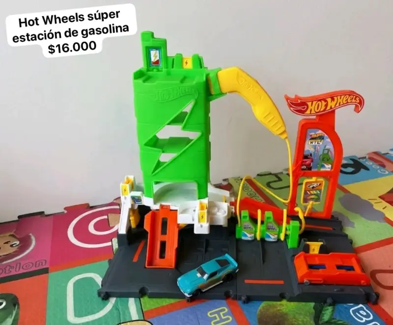Estación de Gasolina Hot Wheels para Autos de Juguete