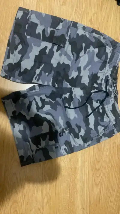 Shorts  camuflados para hombre talla 16 - miniatura 1
