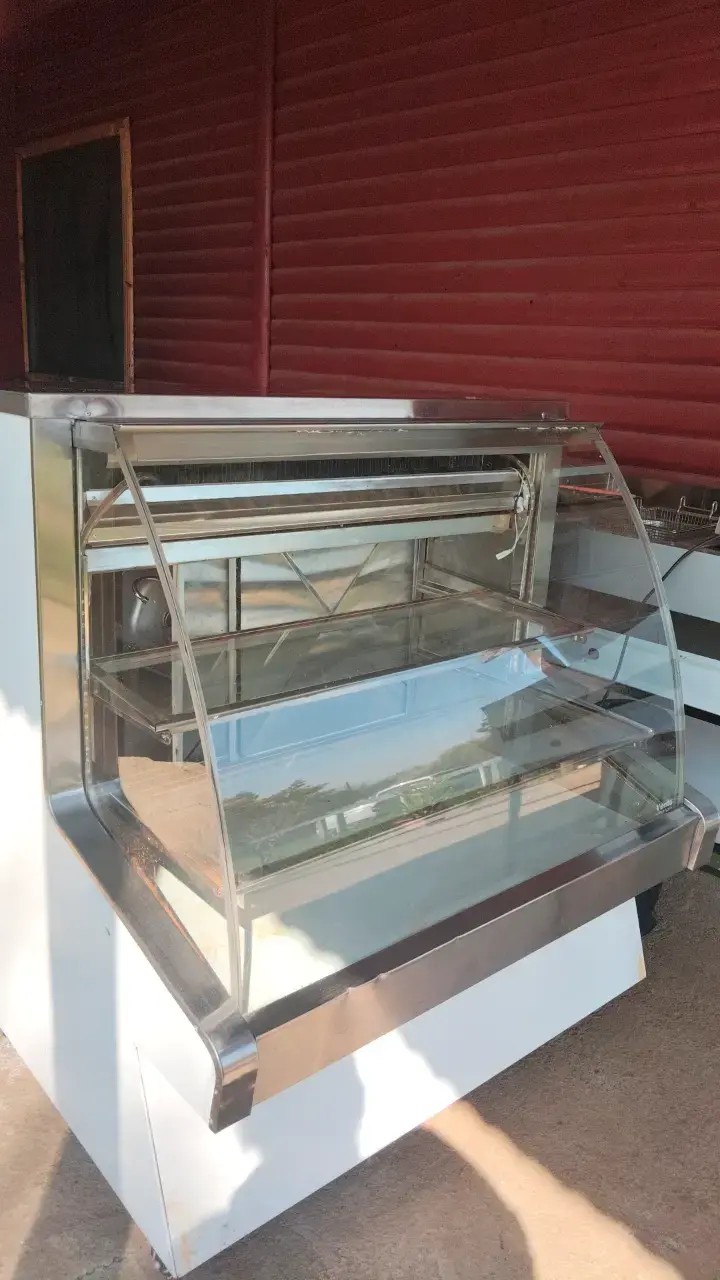 Vitrina Refrigerada de Acero Inoxidable para Pastelería - 2