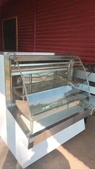 Vitrina Refrigerada de Acero Inoxidable para Pastelería - miniatura 2