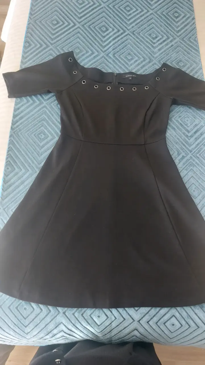 Vestido negro con ojales Basement talla 40 - 1