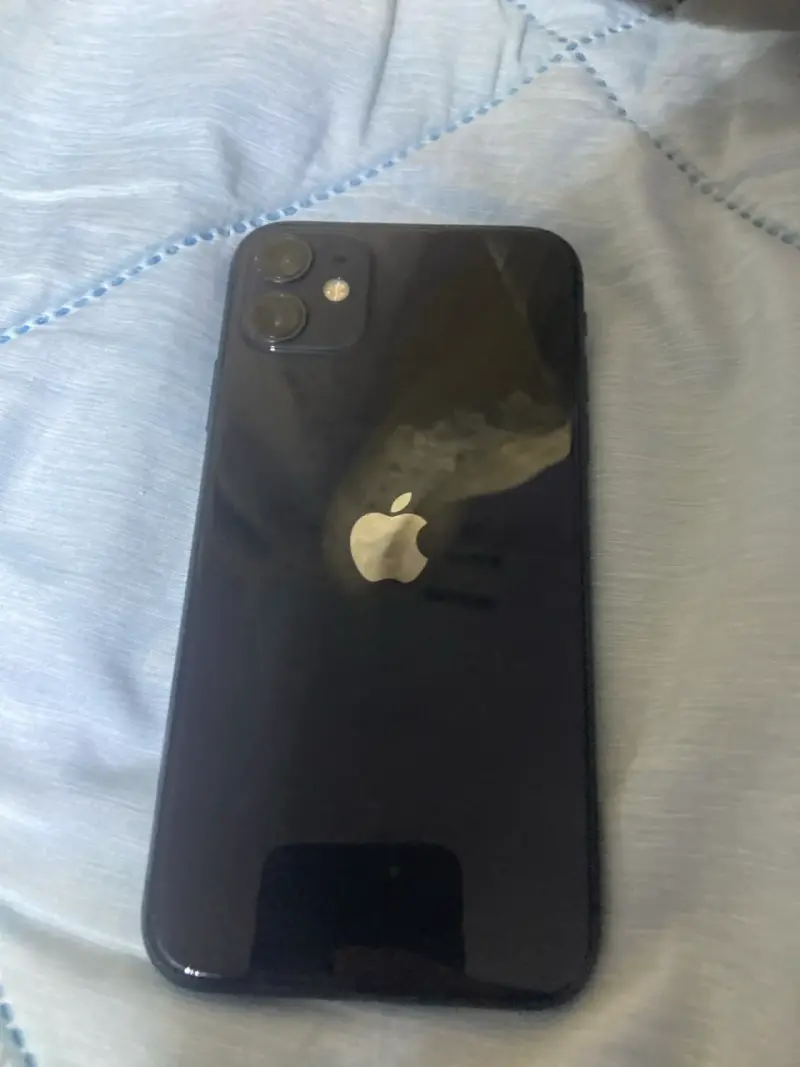 iPhone 11 64 Gb 74 % leer - 6