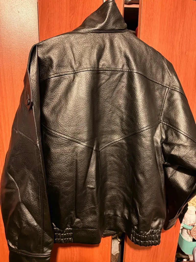 Chaqueta de cuero negra estilo motociclista - 2