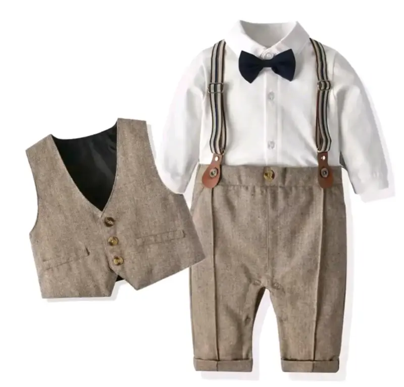 Traje elegante de bebé