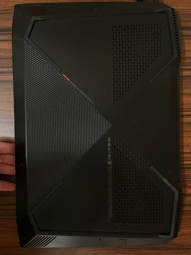 Laptop HP Omen con mochila y cargador - 5