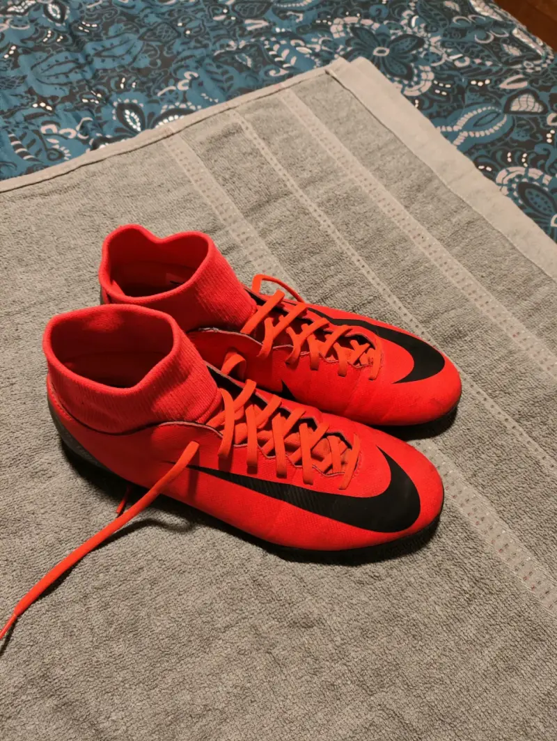 Zapatillas de fútbol Nike Mercurial rojas - 1