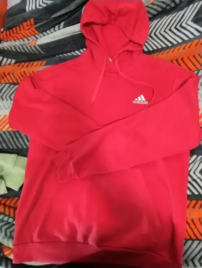 Polerón con capucha rojo Adidas para hombre - miniatura 1