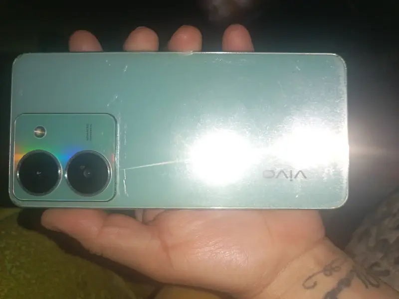 Smartphone Vivo con cámara avanzada - 1
