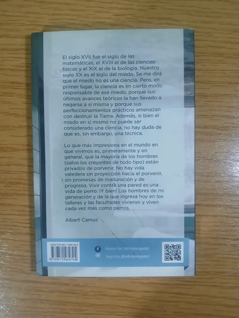 Libro 'Ni Víctimas Ni Verdugos' de Albert Camus - 2