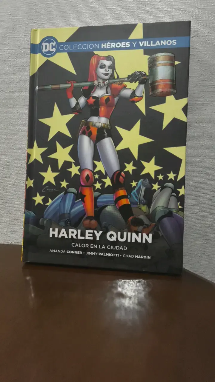 Comic Harley Quinn Calor en la Ciudad DC