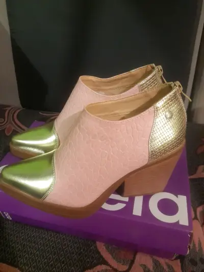Botines de tacón dorados y rosados Azaleia - miniatura 4