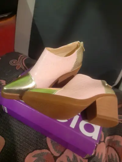 Botines de tacón dorados y rosados Azaleia - miniatura 5