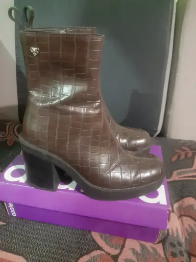 Botines de cuero marrón con tacón - miniatura 2