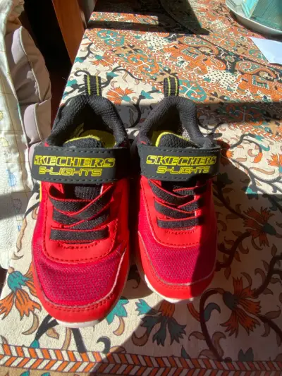 Zapatillas Skechers S-Lights para niños rojas - miniatura 2