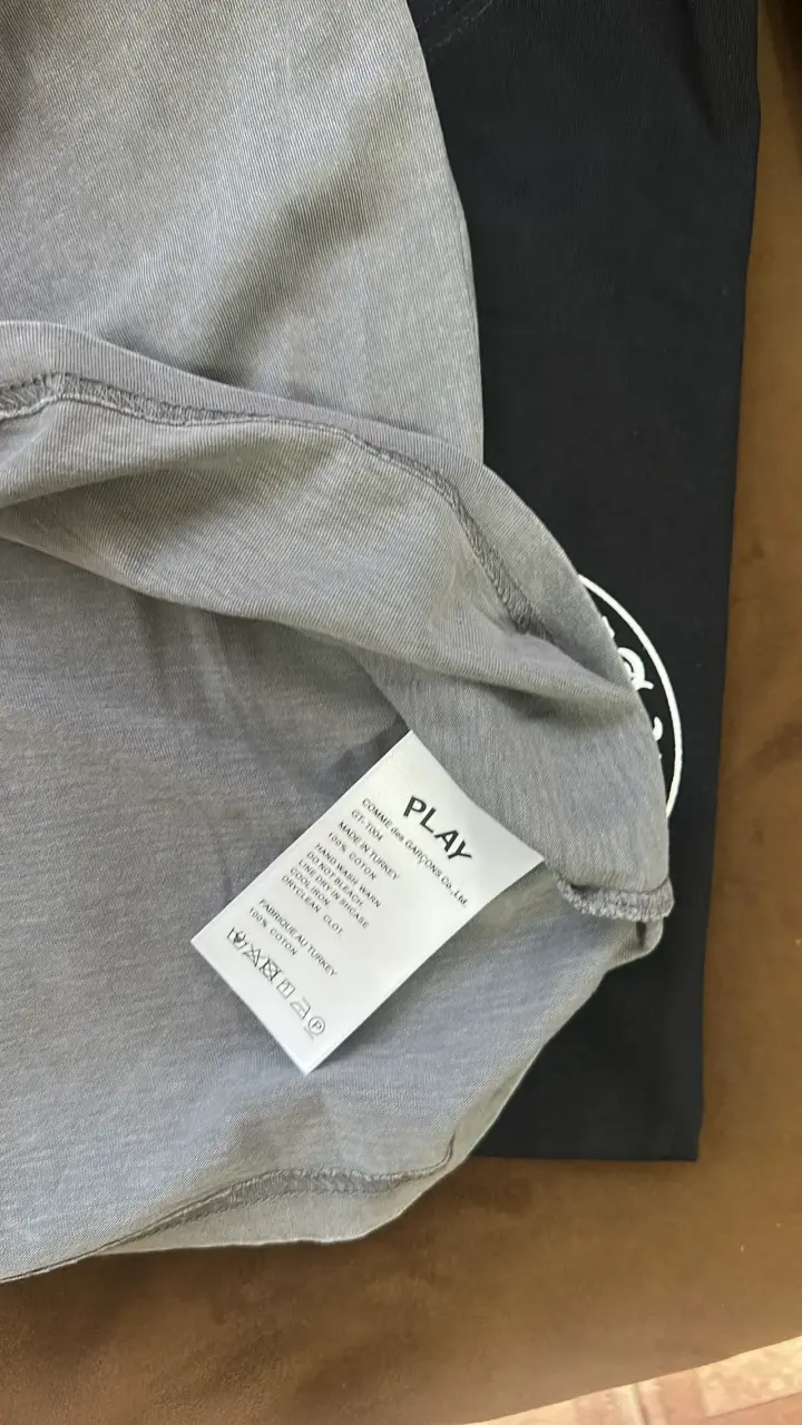 Poleras Essentials y Comme des Garçons de algodón - 4