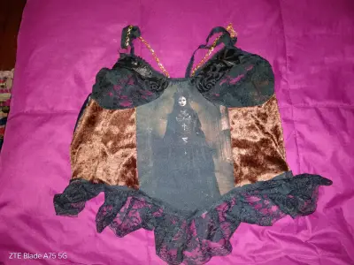 Conjunto de tops de encaje y terciopelo para mujer - miniatura 4