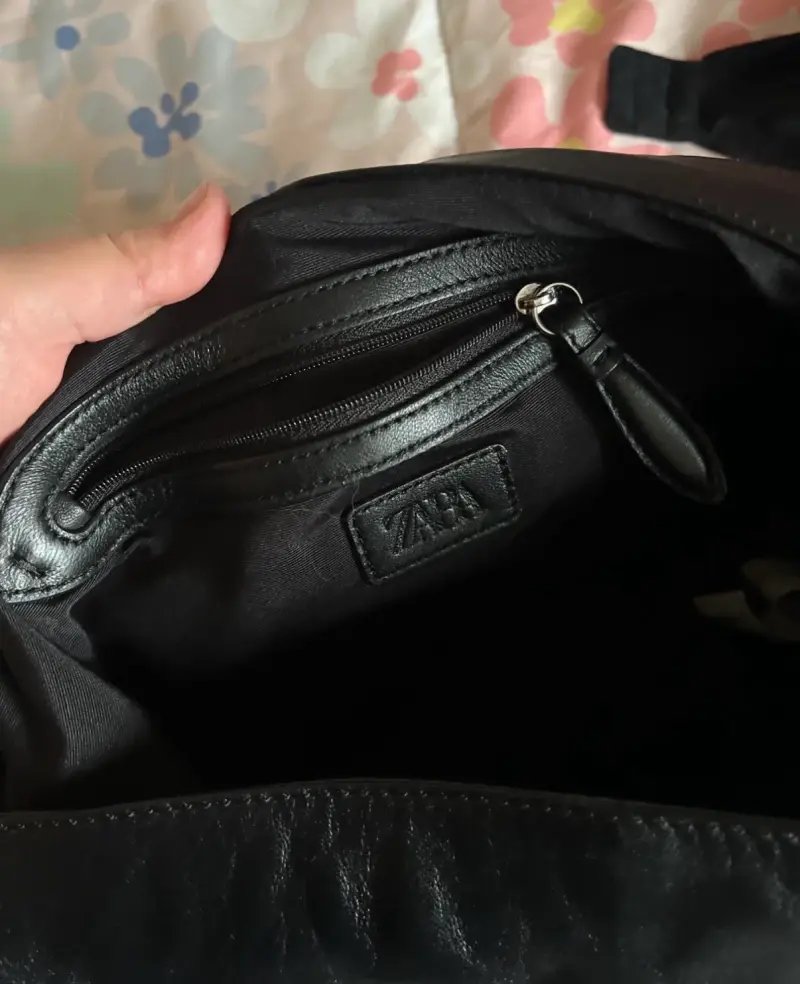 Bolso bandolera de cuero negro Zara - 2