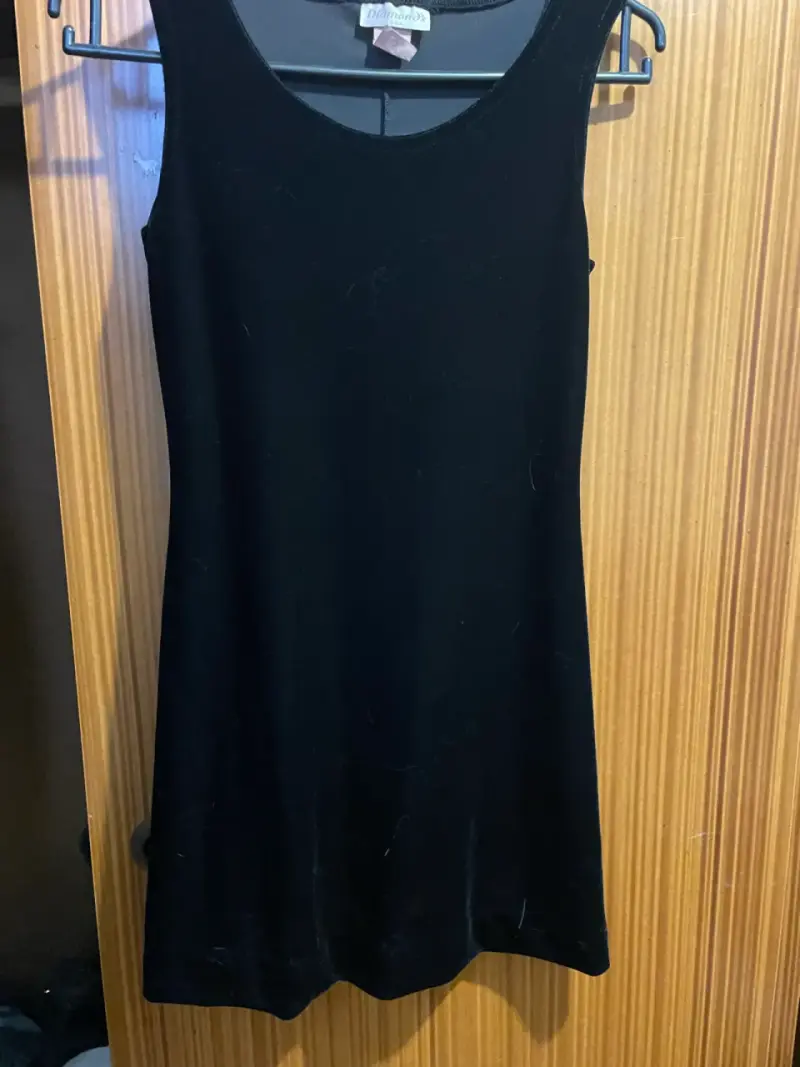 Vestido negro sin mangas Diamantina - 1