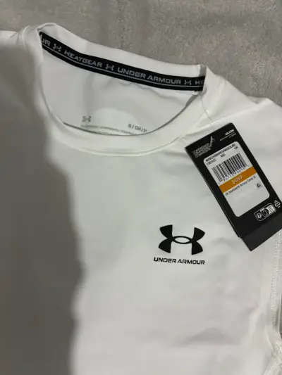 Polera compresión Under Armour - miniatura 1