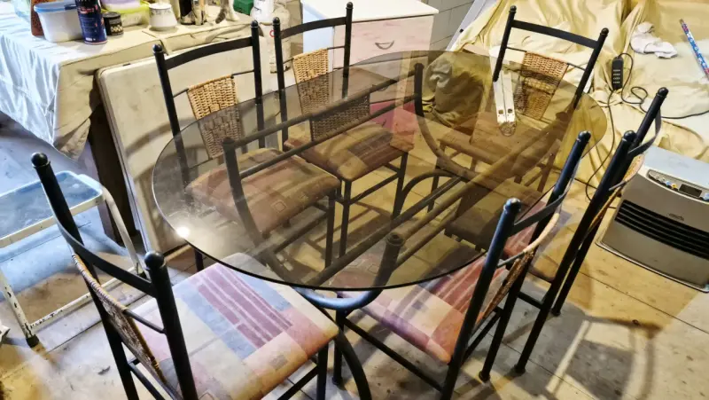 Juego de comedor de vidrio con 6 sillas - 1
