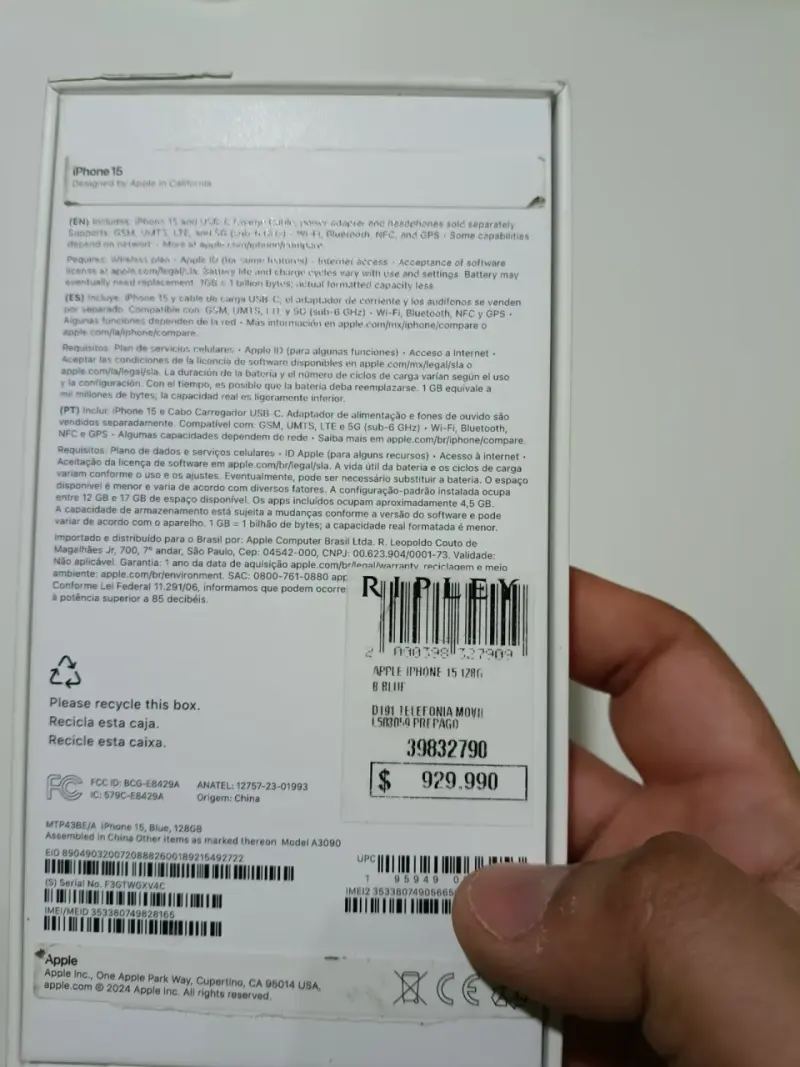 iPhone 15 con accesorios impecable - 6