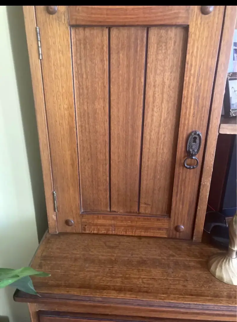 Mueble de madera con estantes y cajones - 5