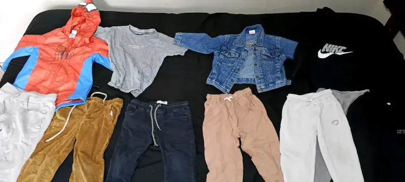 Lote de ropa de niño Talle 3-4 Todo de Marca
