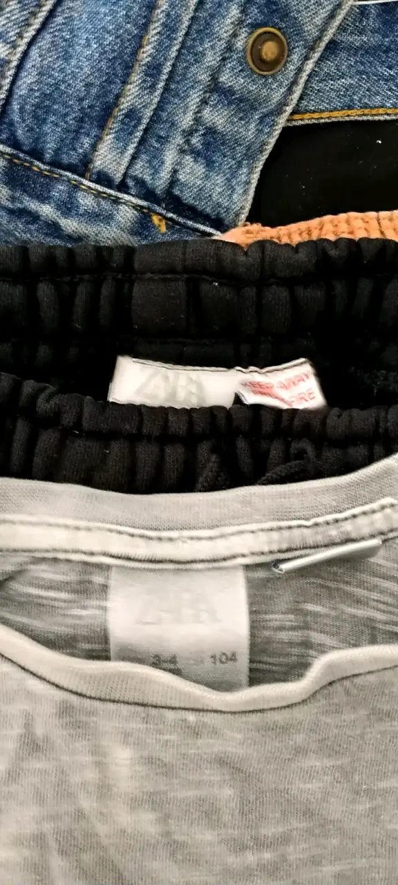 Lote de ropa de niño Talle 3-4 Todo de Marca - 3