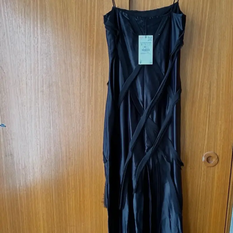 Vestido negro Zara - 1