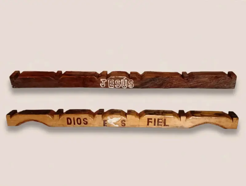 Decoración de madera con frases religiosas - 2