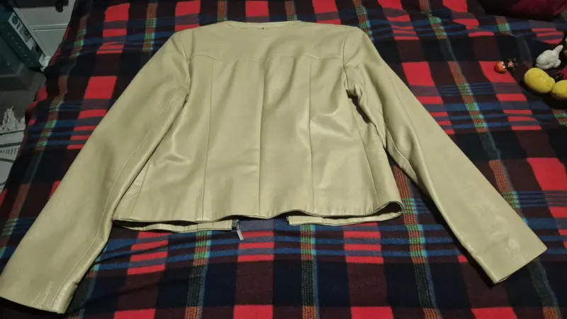 Chaqueta de cuero beige para mujer - 3