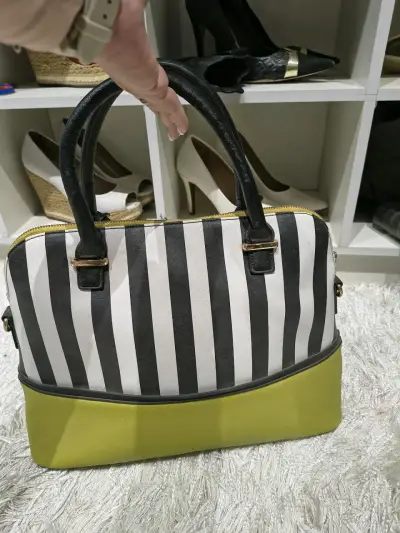 Cartera marca IO - miniatura 2