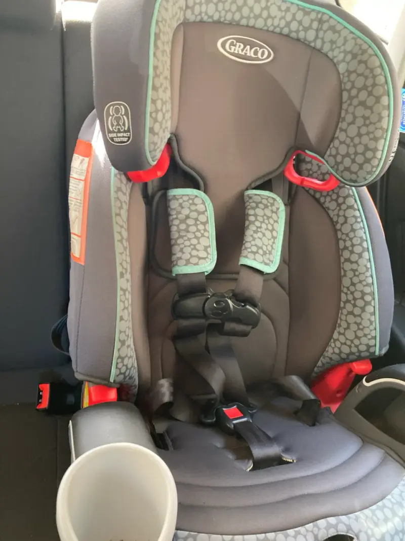 Silla de auto para niños Graco modelo con respaldo - 2