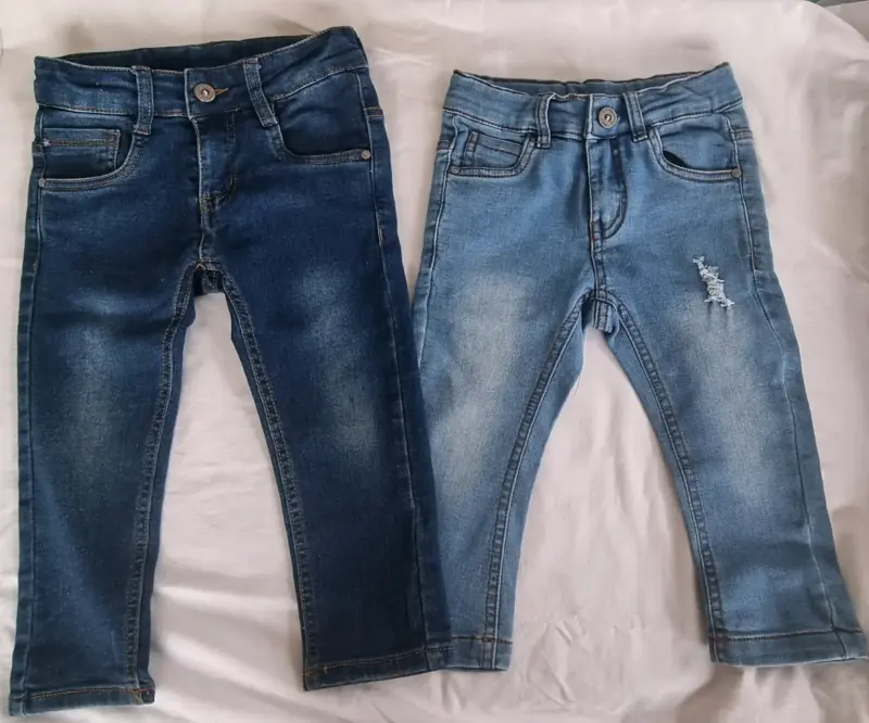 Jeans para niños Black and Blue talla 2 años - 2