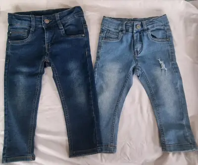 Jeans para niños Black and Blue talla 2 años - miniatura 2