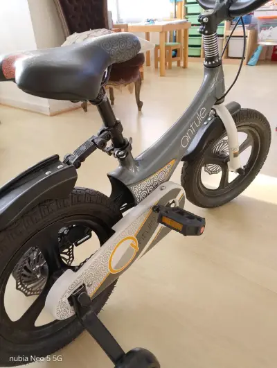 Bicicleta infantil Antule con rueditas de apoyo - miniatura 3