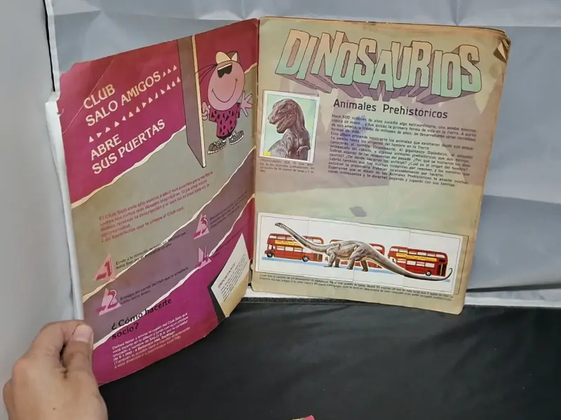 Álbum de Dinosaurios Animales Prehistóricos Panini - 2