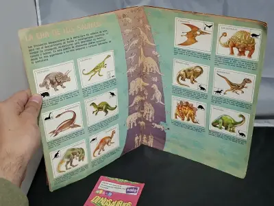 Álbum de Dinosaurios Animales Prehistóricos Panini - miniatura 5