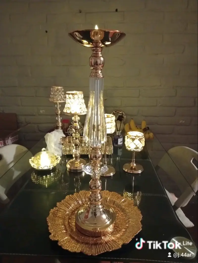Decoración de mesa frutal en metal dorado y plateado - 6