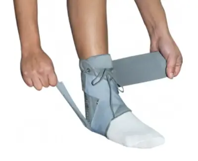 Tobillera ortopédica ajustable gris - miniatura 1