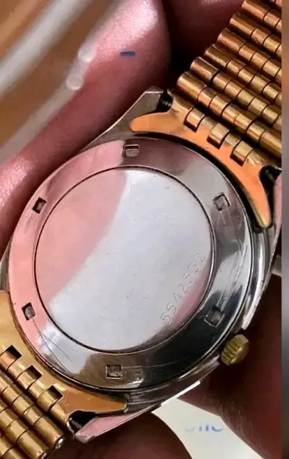 Reloj automático dorado con calendario - 4