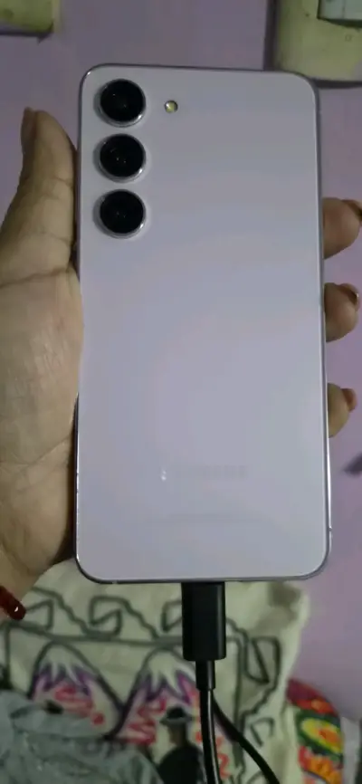 Smartphone Samsung s23  semi nuevo - miniatura 1