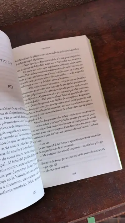 Libro 'Uno Más Uno' de Jojo Moyes - miniatura 3